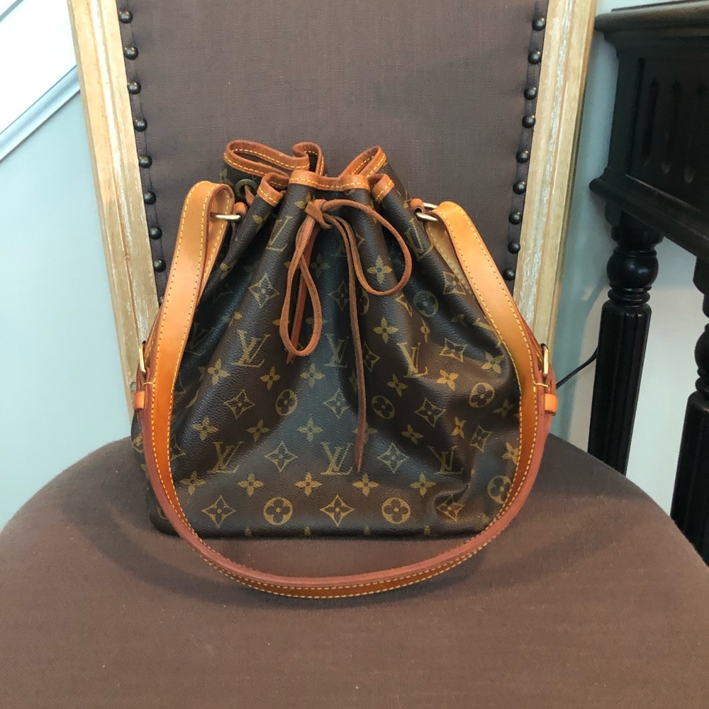 Authentic Louis Vuitton. Petit Noe